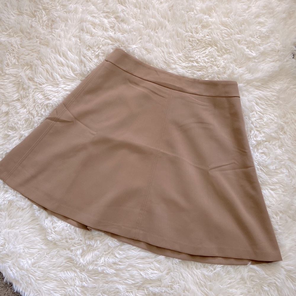 NWOT Loft skirt